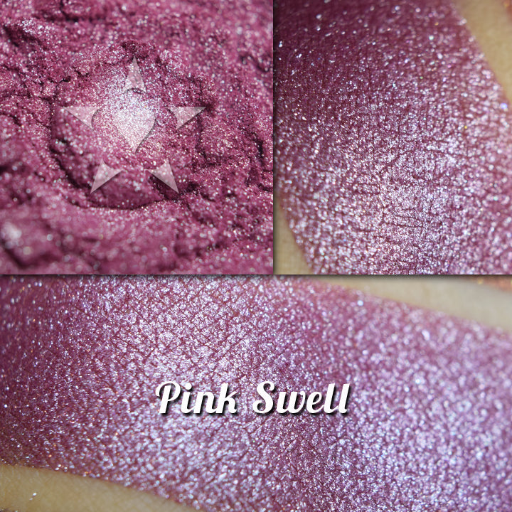 Color of the Year "Viva Magenta" - Capsule Collection Eyeshadow Sets